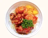 ピリ辛からあげ丼(大盛り)Karaage Rice Bowl with Spicy Sauce (LargeL Size)（からあげのジョー千歳船橋）