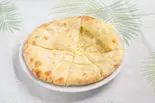 【とろーり】チーズナン Cheese Naan（カレーキング港南台店）
