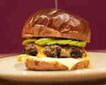 Avocado Cheese Burger（THE BURGER CLUB）