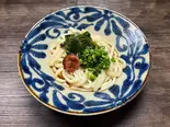 三陸穂先わかめの冷やしぶっかけ梅うどん（博多うどん だしと）