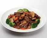 牛肉のオイスターソース炒め Stir Fried Beef with Oyster Sauce（本格中華エクスプレス(旧上海エクスプレス駒沢店)）