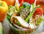 【野菜を補給したい方に】ヴィーガンサラダボウル（贅沢スープとたっぷりサラダボウル SOUP ＆ SALAD by INARI GLEAN）