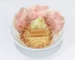 冷製かつおまぜそば（醤油らーめんピース豊中店）
