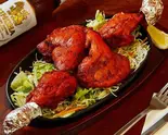 タンドリーチキン(2個) Tandoori Chicken (2 Pieces)（インド・ネパール料理 ロードブッダ 大森店）