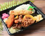 ガチ弁(しょうが焼き、唐揚げ2個、ウインナー、コロッケ、ちくわ天)（優）