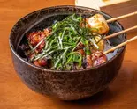 炭焼き鶏丼ぶり Charcoal-Grilled Yakitori Rice Bowl（やきとり味頂。）