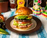 アボカドベーコンチーズバーガー（グラッドバーガー）