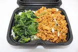 Spinach topping Minced over rice ほうれん草のトッピング そぼろご飯（Wow！Herb Spice アダルサ八王子）
