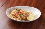 パッタイ 海老入りタイ焼きそば Pad Thai (Stir-Fried Noodles)（タイレストラン アロイ）