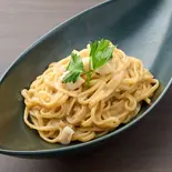 ヤリイカとアンチョビバターソースパスタ(HIKARI cafe)