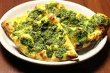Basil Garlic Cheese Nan (バジルガリックチーズナン)（アダルサ 武蔵小金井店）