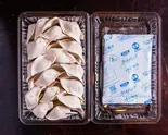 冷凍餃子10個(保冷剤付) Frozen Gyoza Dumplings (10 Pieces) (Comes with Ice Pack)（餃子専門店黒兵衛）