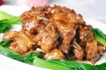 豚スペアリブの醤油煮込み(红烧排骨)（香郷源）