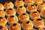 塩漬け卵黄入りパイ(蛋黄酥)（劉記中華面食）
