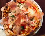 Funghi e Prosciutto フンギ エ プロシュート（La Stazione Della Pizza）