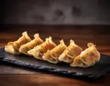 揚げ大肉餃子(5個) - Fried Dumplings (5pcs)（ビーストキッチン）