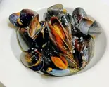 ムール貝白ワイン蒸し/Steamed Mussels in White Wine(【特製スパイスカレーと創作パスタ】ラメール)