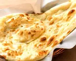 プレーンナン(naan)（Govinda Curry Bar）