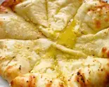チーズナン(cheese naan)（Govinda Curry Bar）