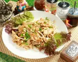 鶏肉の太麺焼きそば เตี๋ยวคั่วไก่（タイ料理ガンエン溝口店 Ganen Mizonokuchi）