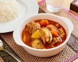 マッサマンカレーご飯付き Massaman Curry แกงมัสหมั่น+ข้าวไทย（タイ料理ガンエン溝口店 Ganen Mizonokuchi）