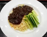 ジャージャー麺（中国料理 栄偉豊）