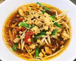 台湾ラーメン（中国料理 栄偉豊）
