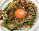 肉飯(そば処 高尾亭)