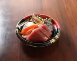 海鮮丼（うおよし食堂）