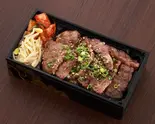 【No.2】カルビ＆ハラミ丼 Beef Rib ＆ Skirt Bowl（ロッカク六番地）