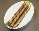 アスパラ豚肉巻き Asparagus Pork Wrap（お好み焼き こてこて）