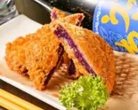 紅芋コロッケ(沖縄食堂 てぃんがーら)
