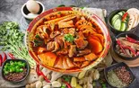 麻辣烫(スープ+麺のみ)トッピングから好きな具5品以上選びください（好美味麻辣湯 四谷店）