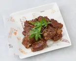 【大人気】五香醬排骨/スパイシーな醤油付けのスペア 180g（好美味麻辣湯 四谷店）