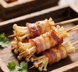 五花肉卷金针菇了,豚バラ巻きエノキ2串（好美味麻辣湯 四谷店）