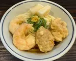 【人気No.3】 海老鶏餅うどん Shrimp, Chicken Tempura ＆ Rice Cake Udon（饂飩頑陣 本店）