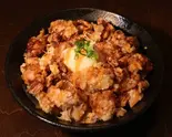 からあげ丼（デカ盛り丼ぶり豊平探偵団）
