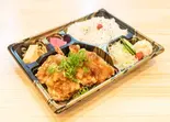 油淋鶏弁当（からあげ金と銀 豊中岡町駅前店）