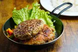 スパイスハーブハーフチキン(120g)＆和牛ハンバーグコンビ弁当 120g（【チキンステーキ弁当】Master Of Chicken～西浅草店～）