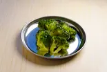 ブロッコリー(西兰花) broccoli 2個 (2个) two pieces(美人麻辣烫~川崎店~)