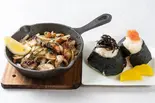 選べるおにぎり2種とイカげそバター焼きセット（ちりとり鍋＆鉄板焼 紬）