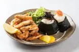選べるおにぎり2種と甘エビから揚げセット（ちりとり鍋＆鉄板焼 紬）