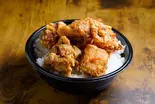 オリジナル唐揚げ丼 Karaage Donburi 5 pcs（九州醤油×デカ盛り唐揚げ 霧島商店～天王町駅前店～）