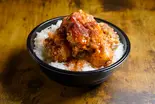 ホットチリ唐揚げ丼 Hot Chili Karaage Donburi 5 pcs（九州醤油×デカ盛り唐揚げ 霧島商店～天王町駅前店～）