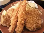 メンチカツ2個エビフライ2入り弁当（まんぞくキッチン）