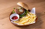 プレミアム天神A5和牛バーガー（天神和牛バーガー Tenjin Wagyu Burger）