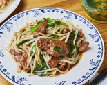 ニラレバ炒め Garlic Chive ＆ Pork Liver Stir-Fry（練馬臧家）