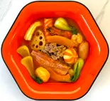 陽光トマト濃厚スープ(番茄濃湯)【牛骨スープ使用】（張亮麻辣燙 大久保店）