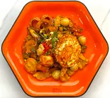 スパイシー炒め鍋(麻辣香鍋)（張亮麻辣燙 大久保店）