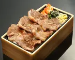 神戸牛上カルビ弁当 Japanese Bone-less Short Rib Beef Bento Box（炭火焼肉と韓国料理カンテイポウ）